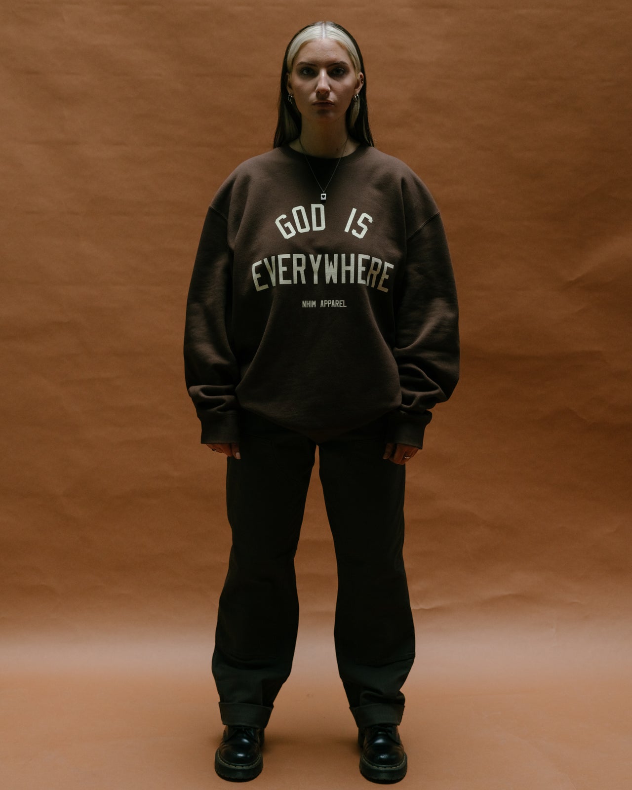 GOD IS EVERYWHERE F/W '24 CREW (BROWN)