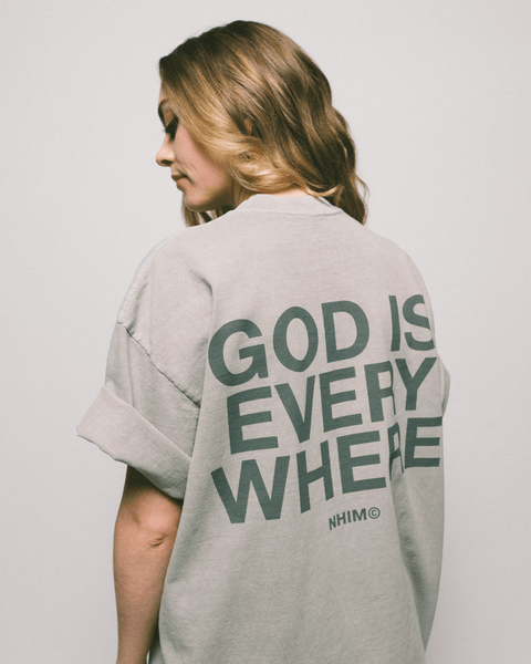 GOD IS EVERYWHERE STATEMENT TEE (OFF WHITE) PGD